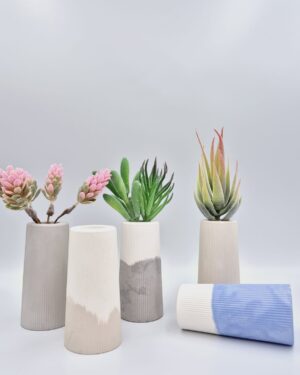 #RLC071 - Slim Vase, Ribbed
